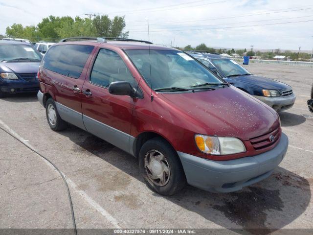  Salvage Toyota Sienna