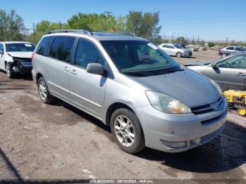  Salvage Toyota Sienna