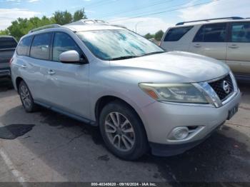  Salvage Nissan Pathfinder