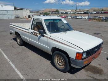  Salvage Toyota Pickup