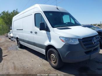  Salvage Mercedes-Benz Sprinter 2500