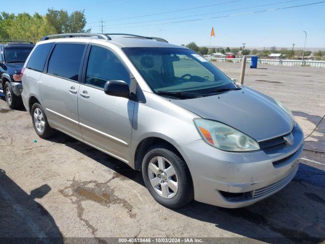  Salvage Toyota Sienna