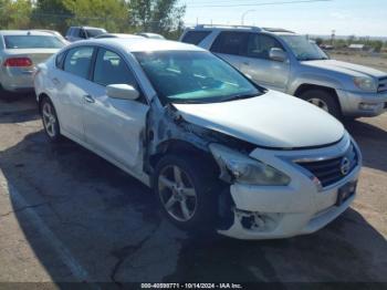  Salvage Nissan Altima