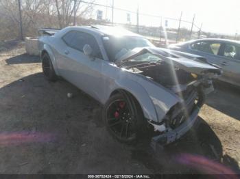  Salvage Dodge Challenger