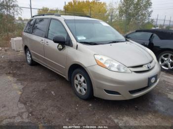  Salvage Toyota Sienna