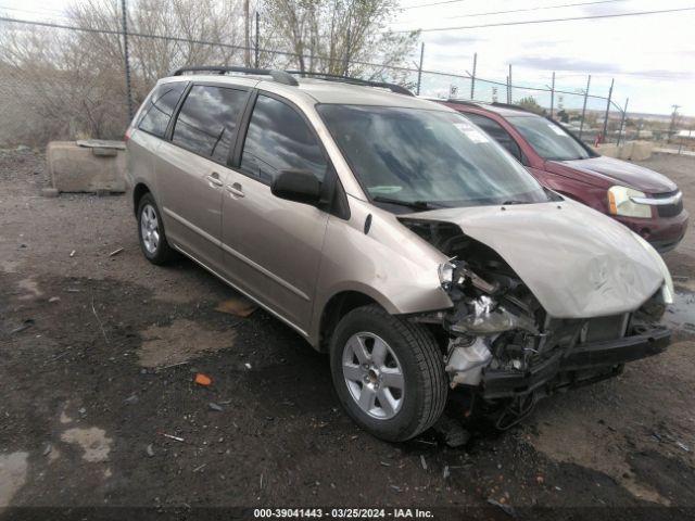  Salvage Toyota Sienna