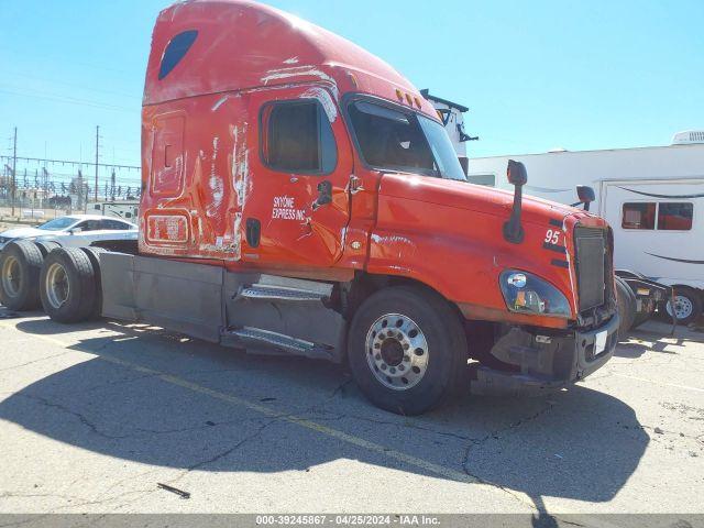  Salvage Freightliner Cascadia 125