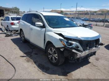  Salvage Nissan Pathfinder