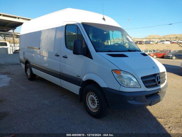  Salvage Mercedes-Benz Sprinter 2500