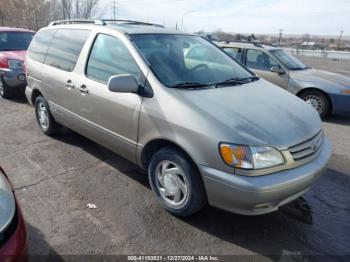  Salvage Toyota Sienna