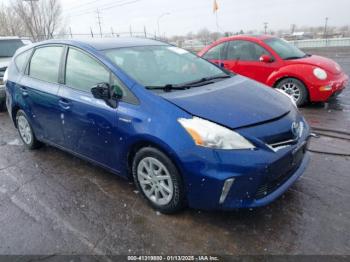  Salvage Toyota Prius v