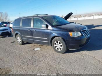  Salvage Chrysler Town & Country