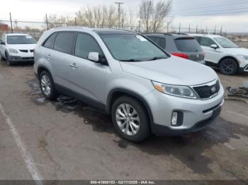  Salvage Kia Sorento