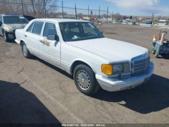  Salvage Mercedes-Benz 560