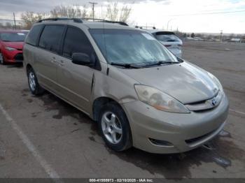  Salvage Toyota Sienna