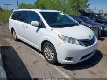  Salvage Toyota Sienna