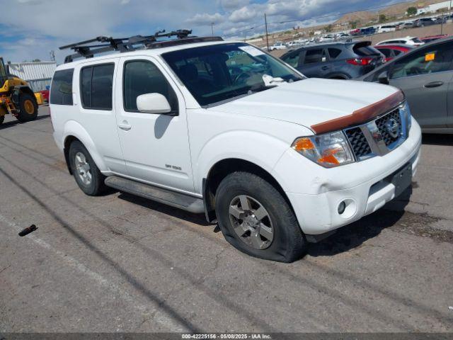  Salvage Nissan Pathfinder