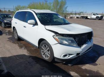  Salvage Nissan Pathfinder