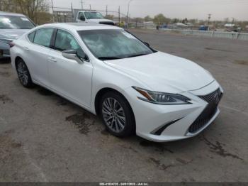  Salvage Lexus Es