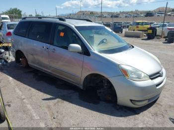  Salvage Toyota Sienna
