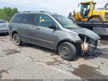  Salvage Toyota Sienna