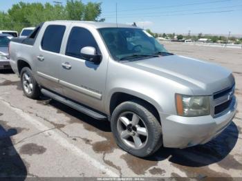  Salvage Chevrolet Avalanche 1500