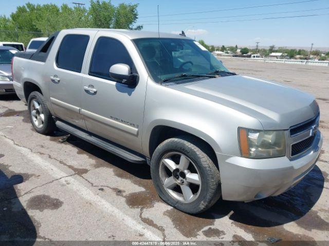  Salvage Chevrolet Avalanche 1500