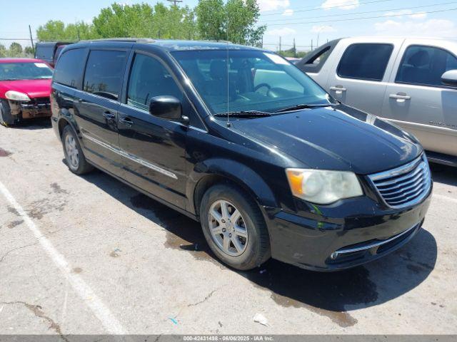  Salvage Chrysler Town & Country