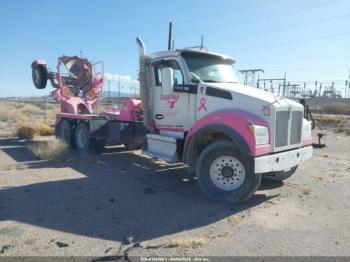  Salvage Kenworth T880