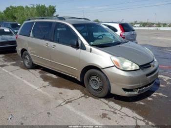  Salvage Toyota Sienna