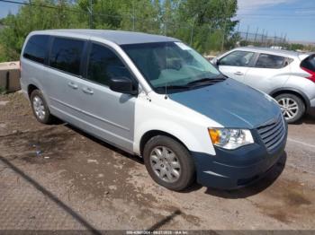  Salvage Chrysler Town & Country