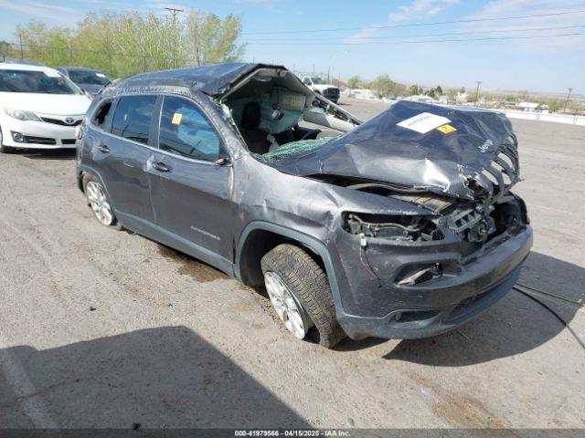  Salvage Jeep Cherokee