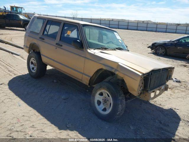 Salvage Jeep Cherokee