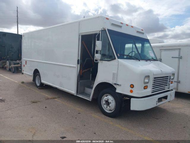  Salvage Freightliner Chassis