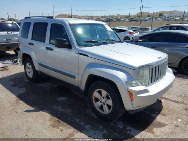  Salvage Jeep Liberty