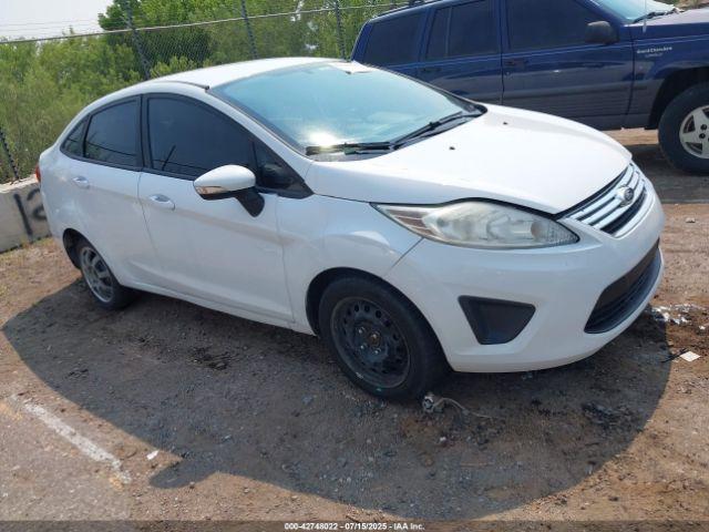  Salvage Ford Fiesta