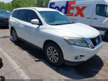  Salvage Nissan Pathfinder