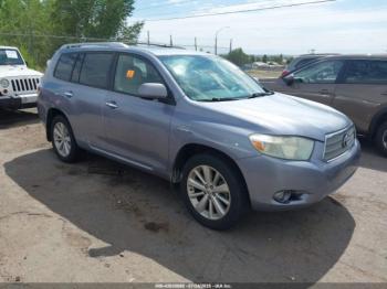  Salvage Toyota Highlander