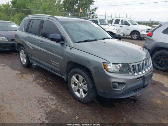  Salvage Jeep Compass