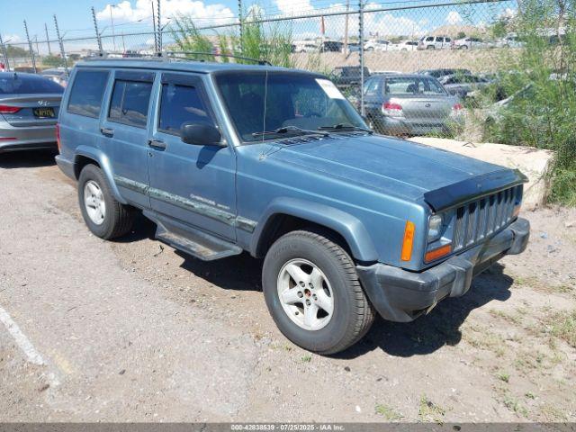  Salvage Jeep Cherokee