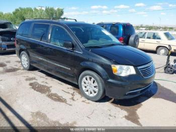  Salvage Chrysler Town & Country