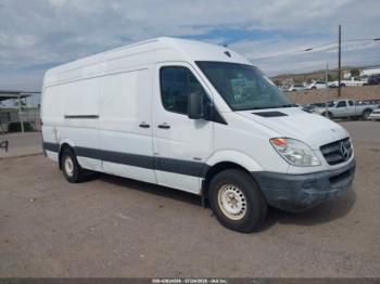  Salvage Mercedes-Benz Sprinter 2500
