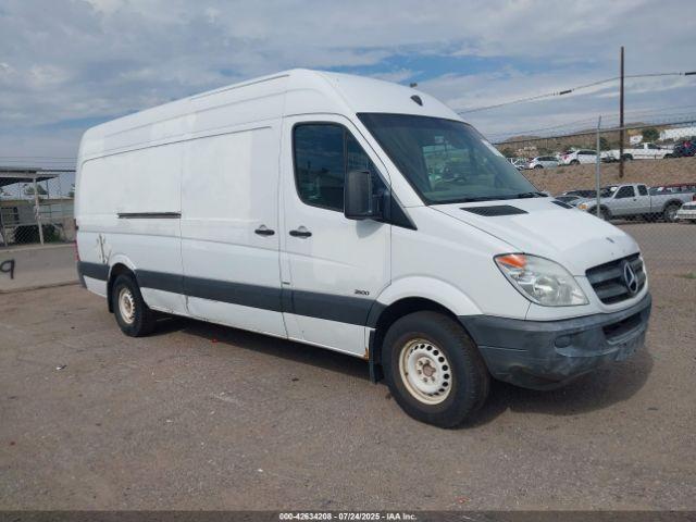  Salvage Mercedes-Benz Sprinter 2500