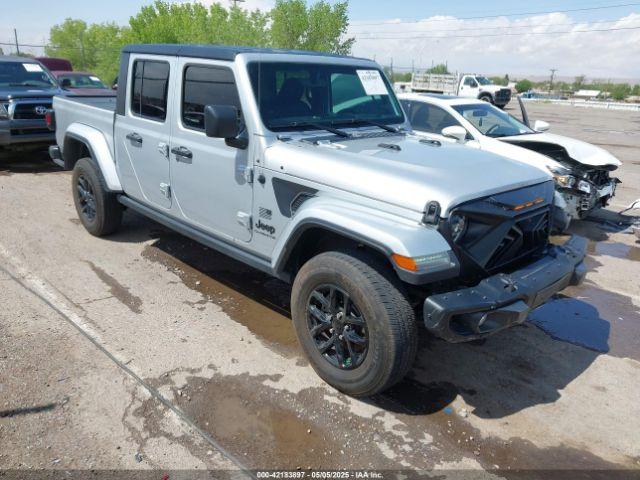  Salvage Jeep Gladiator