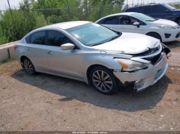  Salvage Nissan Altima