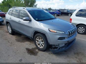  Salvage Jeep Cherokee