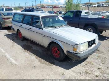  Salvage Volvo 240