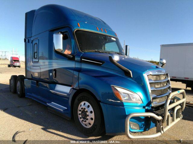 Salvage Freightliner Cascadia 126