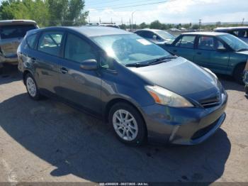  Salvage Toyota Prius v