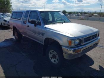  Salvage Toyota Pickup